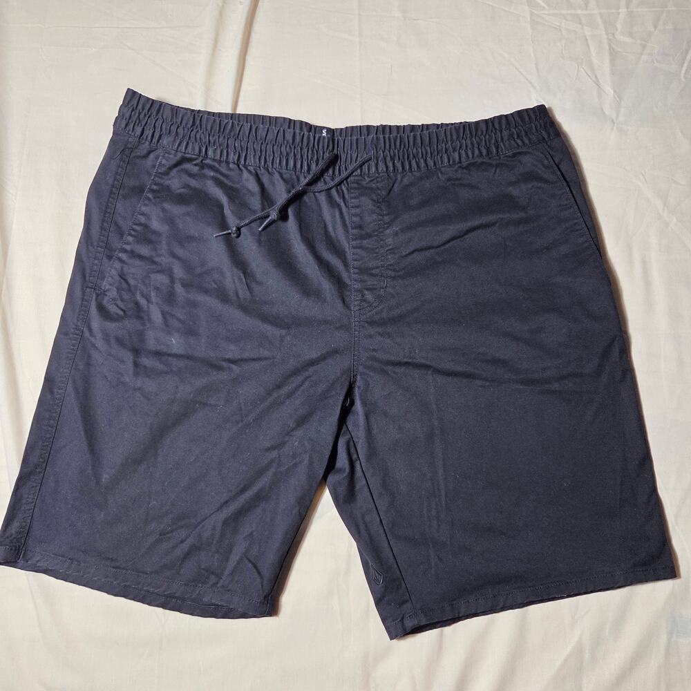Volcom men's modern hybrid/chino shorts size XXL